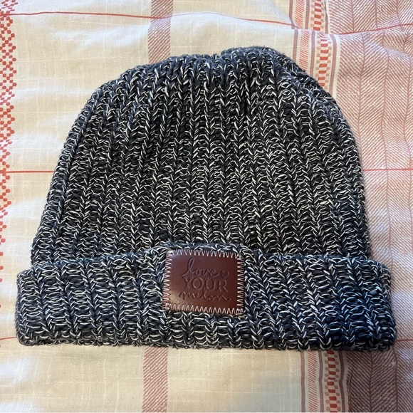 Love Your Melon Accessories - Love your melon beanie